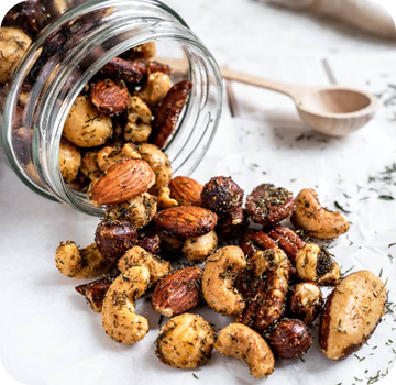 Szarvasgombás, zöldfűszeres, pikáns mandula Kép